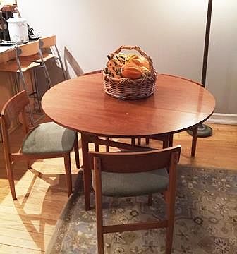 5th image of 405 W 23rd St APT 2H