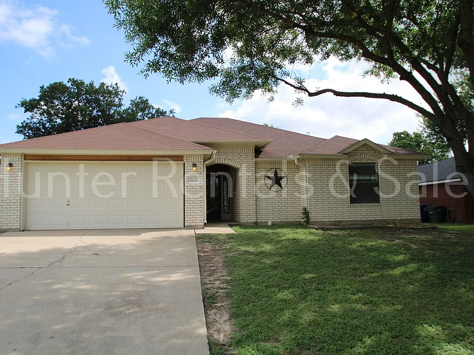 1802 Mattie Dr