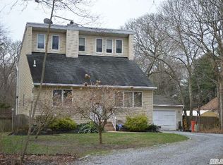 142 Sunset Ave, Selden, NY 11784