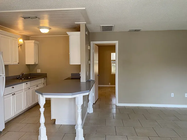 3028 Robert Ave #F — Photo 10