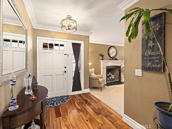 4th image of 5721 Peacock Ln