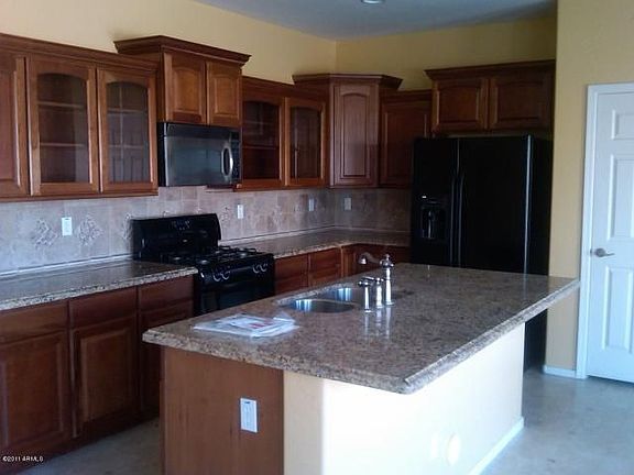 2nd image of 2528 W Fawn Dr