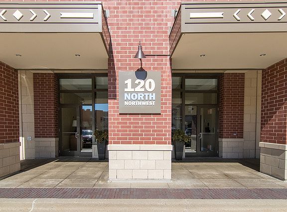 2nd image of 120 N Northwest Hwy #310