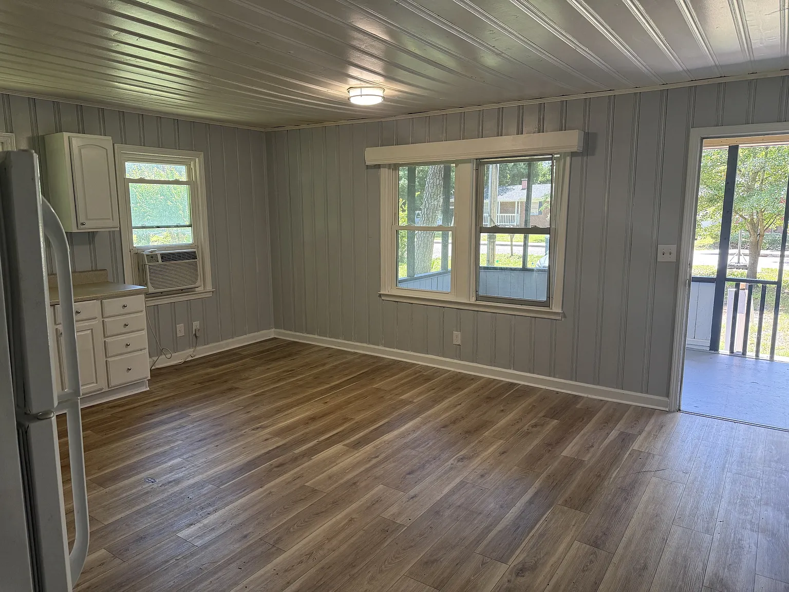 1307 Hemingway - Blue Palmetto Properties - B — Photo 2
