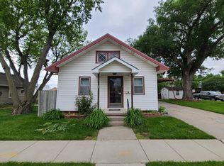 22 N 27th St, Council Bluffs, IA 51501