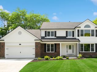 2930 Sandalwood Rd, Buffalo Grove, IL 60089