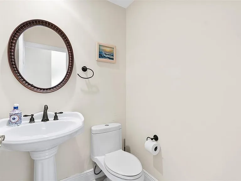 9505 Aegean Dr — Photo 5