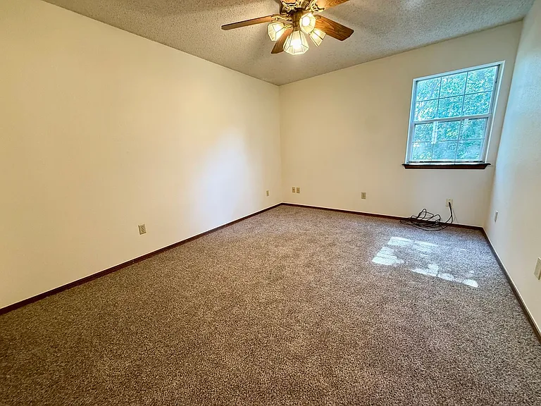 3202 Barley Ct — Photo 12