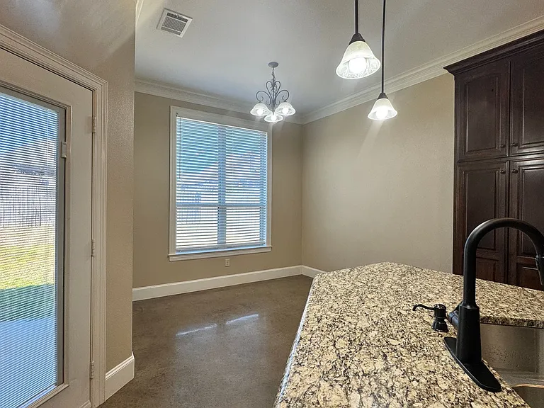 7357 Flat Rock Ln — Photo 10
