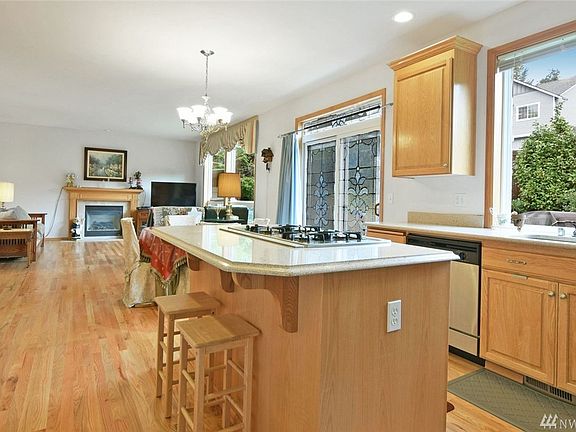 5th image of 16806 32nd Ave W