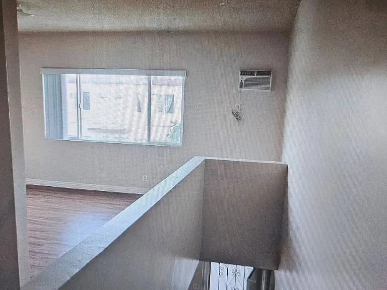 11500 S Budlong Ave #6 — Photo 7