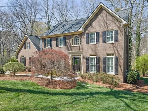 1718 Barrington Cir, Marietta, GA 30062