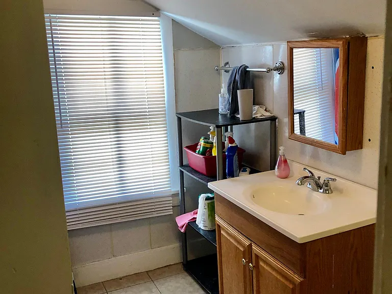 401 W Green St — Photo 17