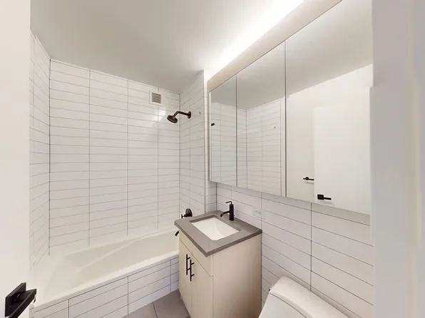 801 Amsterdam Avenue image 4 of 9