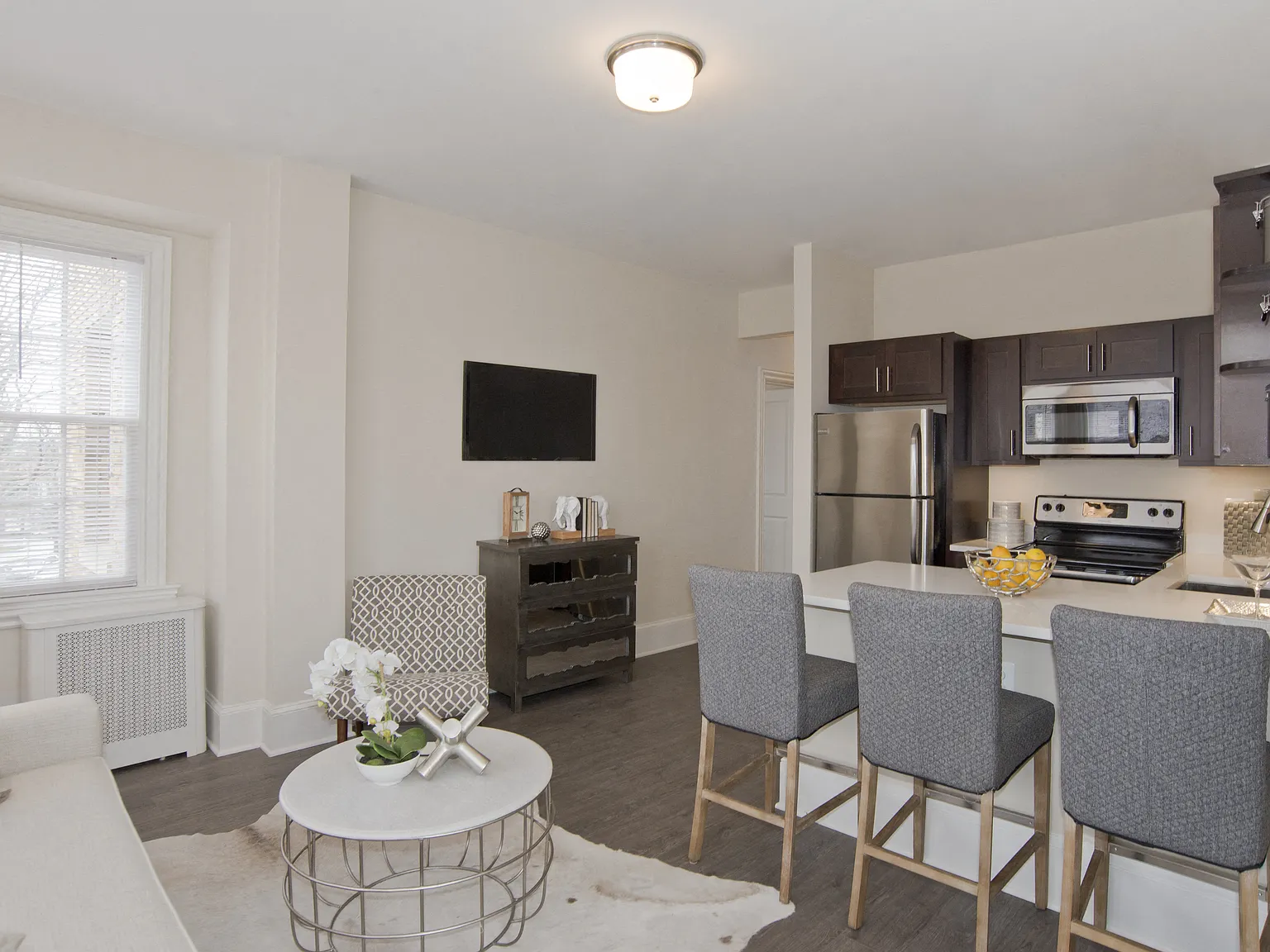 Archer Apartments — Photo 2