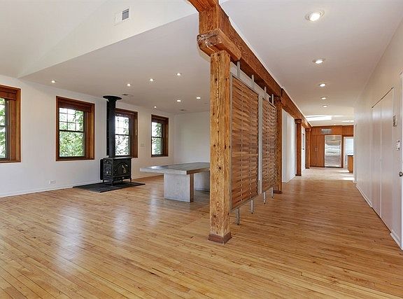 5th image of 4853 N Ravenswood Ave #3