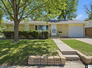 1340 N 67th St, Lincoln, NE 68505