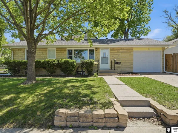 1340 N 67th St, Lincoln, NE 68505