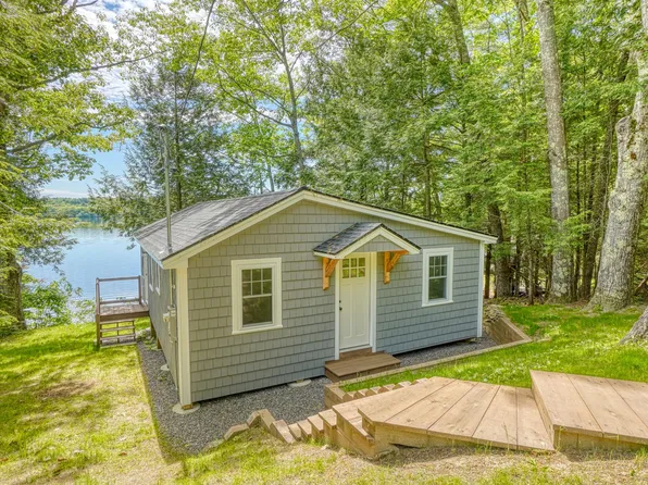 30 16th Fire Road, China, ME 04358