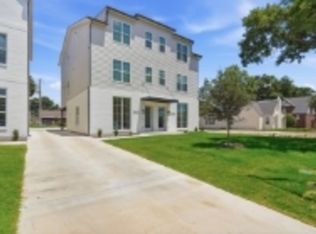 3321 S University Dr, Fort Worth, TX 76109