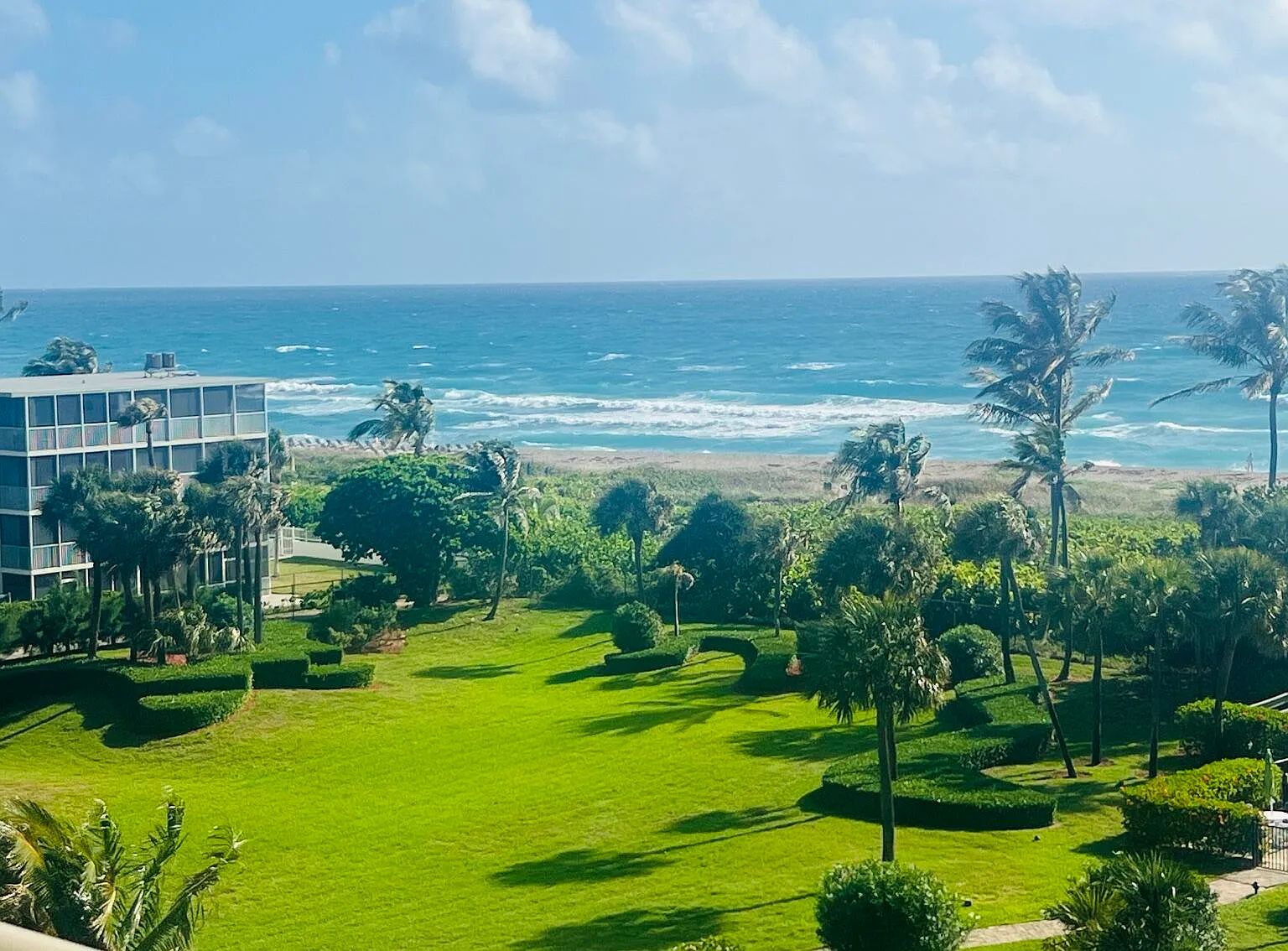 Oceantree Condominium — Photo 2
