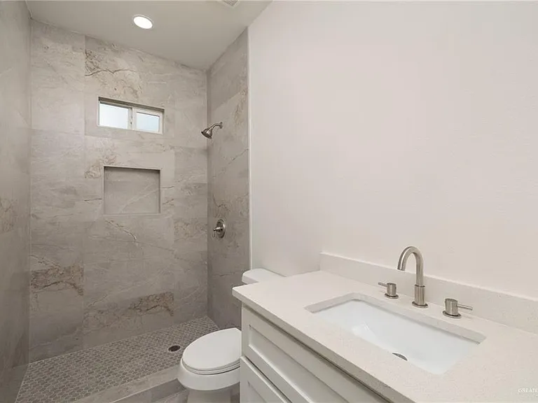 321 Merida Dr — Photo 10