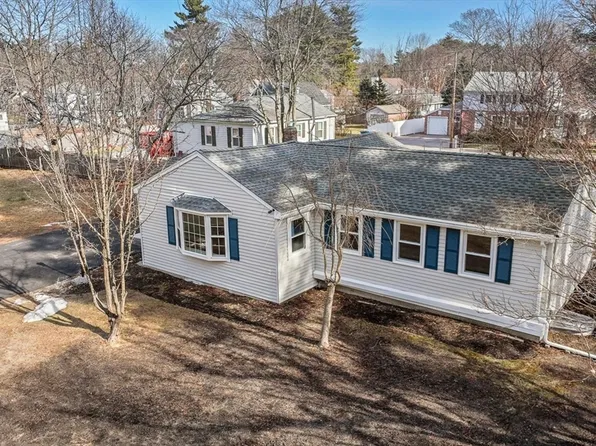 28 Saint Marys Rd, Tewksbury, MA 01876