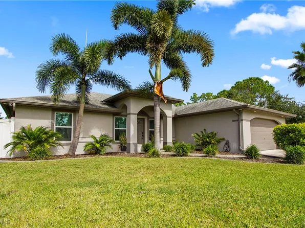 655 Trinity St E, Lehigh Acres, FL 33974