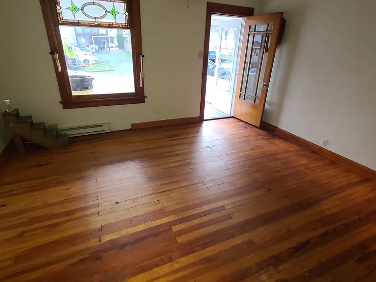429 Green St — Photo 3