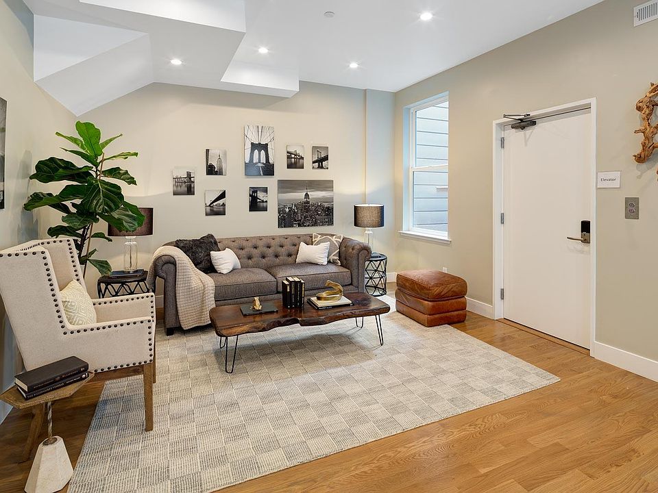 1st image of 3034 Jackson St #C