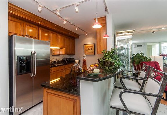 2nd image of 345 N La Salle Dr APT 1201