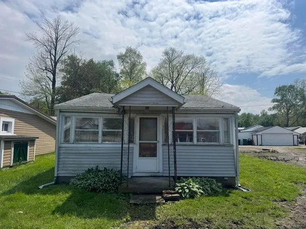 4956 Island Dr NE, Thornville, OH 43076