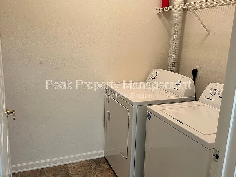 801 Virginia Center Pkwy — Photo 3