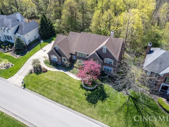 7381 Pinehurst Dr, Cincinnati, OH 45244