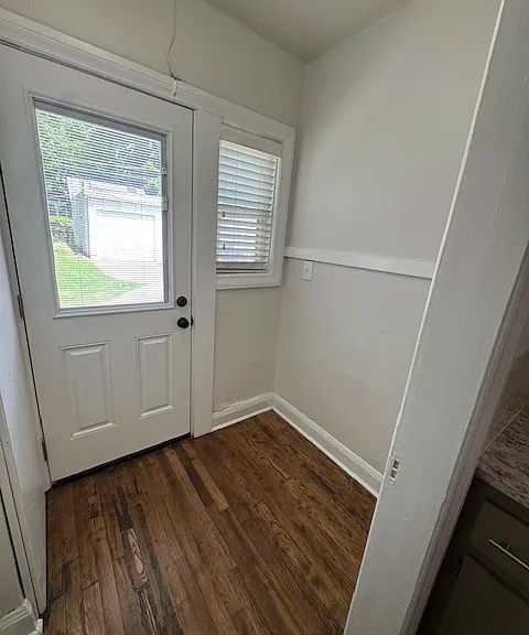 1235 S Columbia Ave — Photo 21