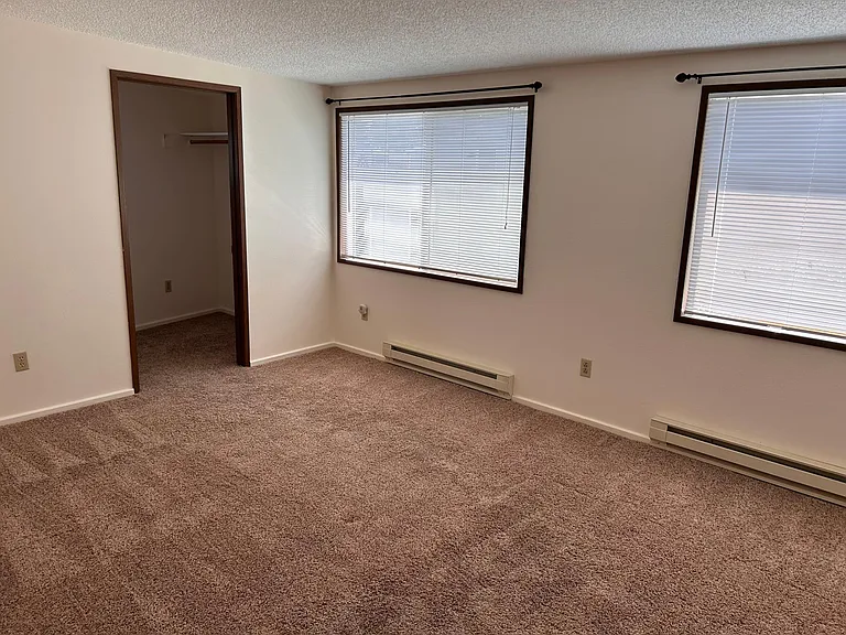 203 W Bonge Ave #5 — Photo 11
