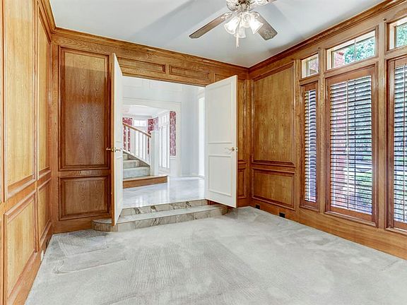 3rd image of 1155 Gloria Ct