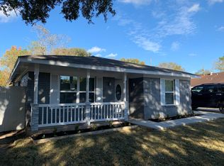 907 Avenue E, Rosenberg, TX 77471
