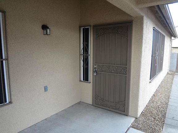 2nd image of 1488 W Argyle Ave