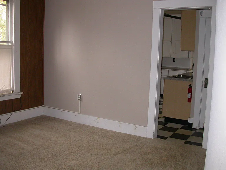 329 Macarthur Pkwy #3 — Photo 22