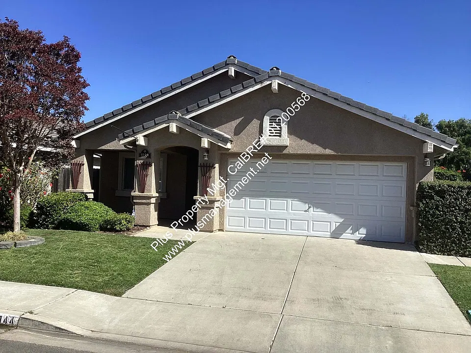 1844 Evelyn Ct
