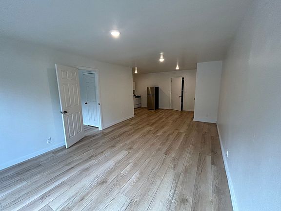 3rd image of 3123 Harrison Ave #2
