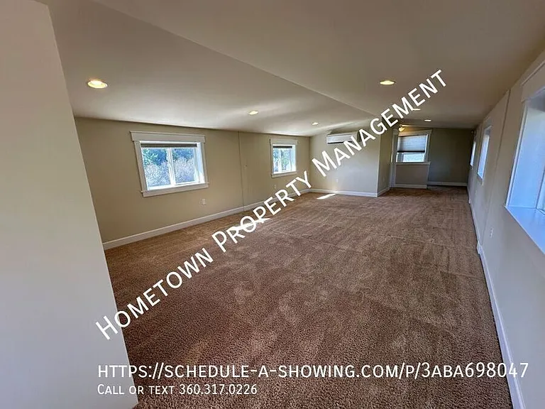 4047 Legacy Dr NE #GUEST HOUSE — Photo 18