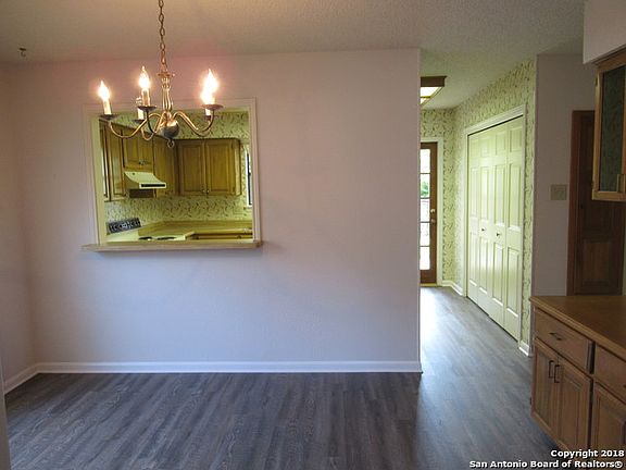 4th image of 13841 Brook Hollow Blvd