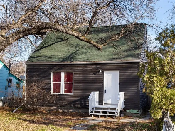 1247 King STREET, Regina, SK S4T 4G1