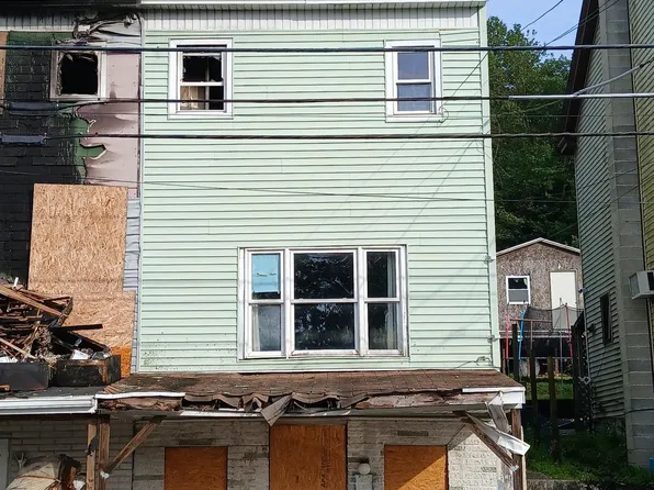 312 E Swatara Ave, Tremont, PA 17981