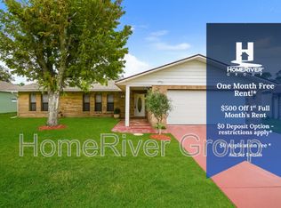 2811 Queen Palm Dr, Edgewater, FL 32141