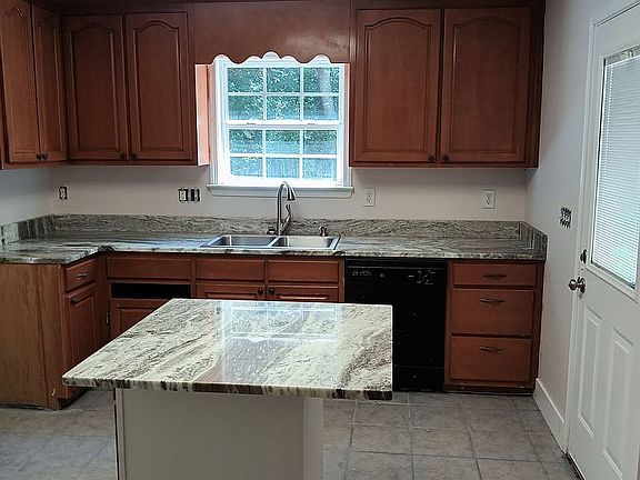 5th image of 1319 Ennis Ave