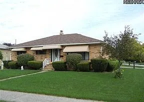 8530 Saybrook Dr photo 1