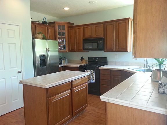 2nd image of 1767 SE Gerhard Dr